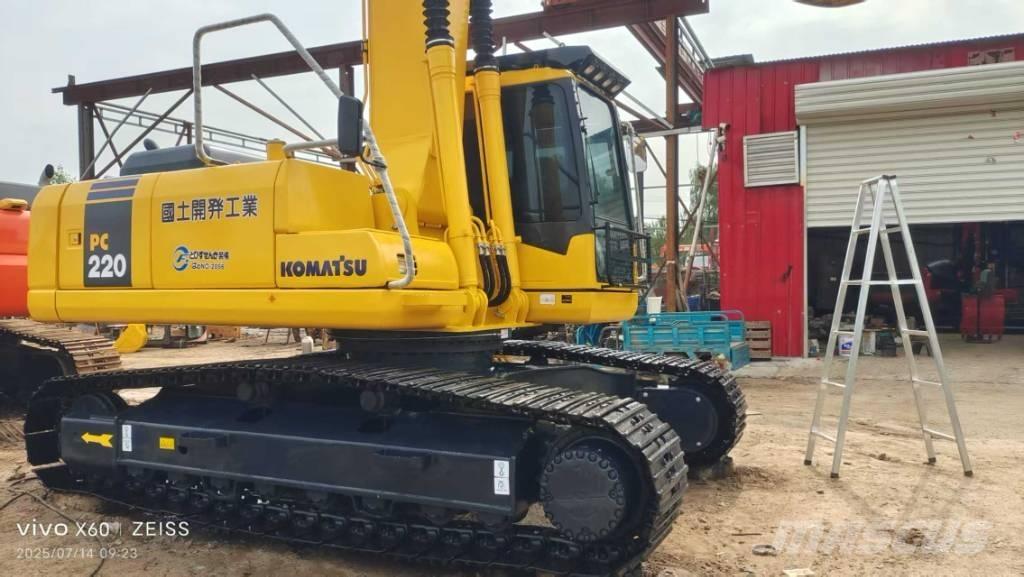 Komatsu 220 Pásová rýpadla