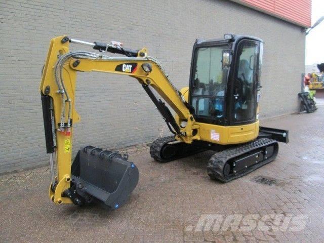 CAT 303.5 Mini rýpadla < 7t