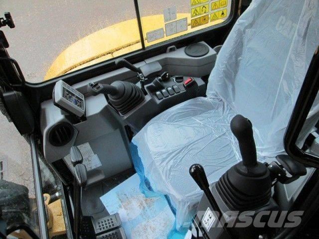 CAT 303.5 Mini rýpadla < 7t