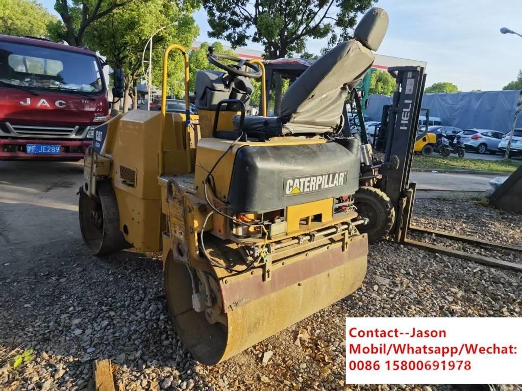 CAT CB 24 Tandemové válce