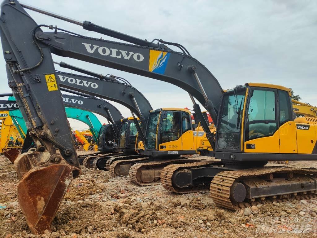 Volvo EC220D Pásová rýpadla