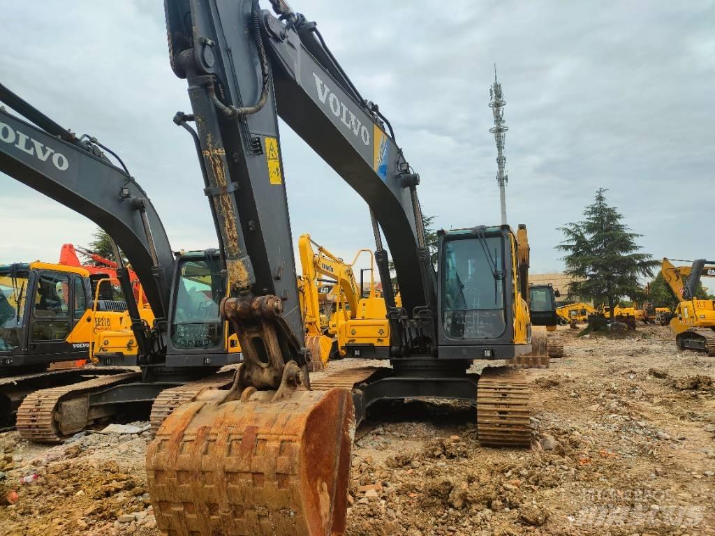 Volvo EC220D Pásová rýpadla