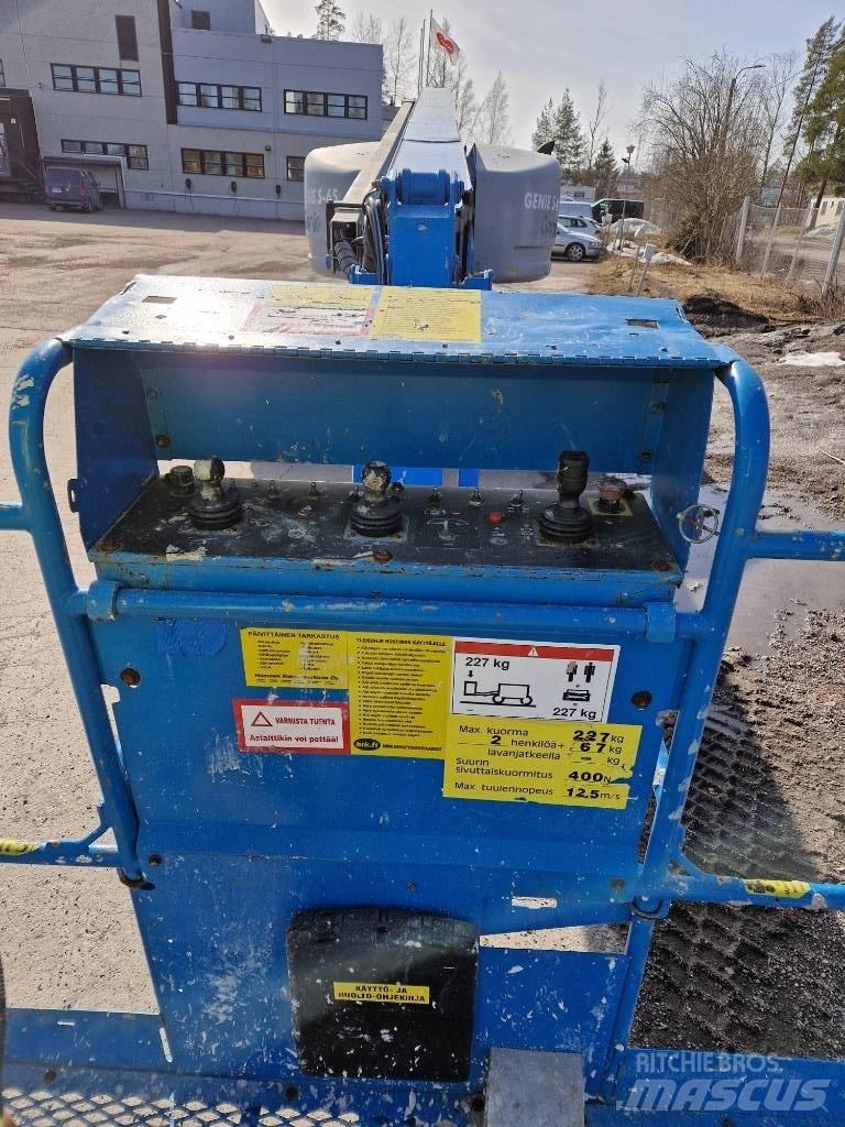Genie S 65 Teleskopické plošiny