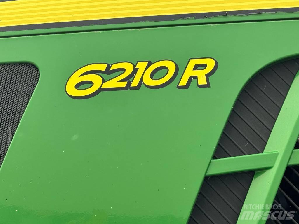 John Deere 6210R Traktory