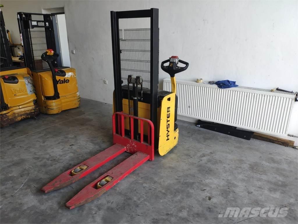 Hyster S1.0E Ručně vedené vysokozdvižné vozíky