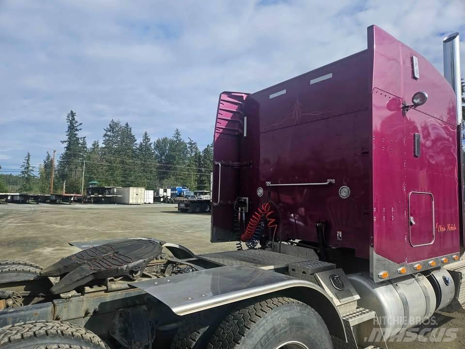Peterbilt 388 Tahače