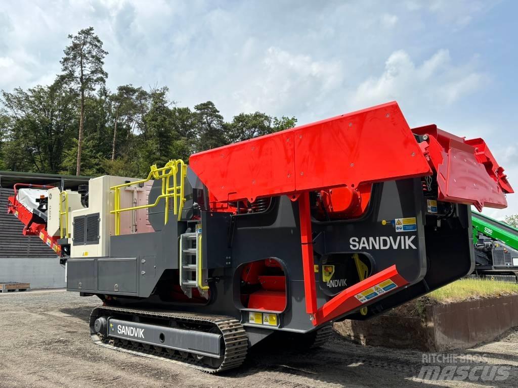 Sandvik QJ 241 Mobilní drtiče