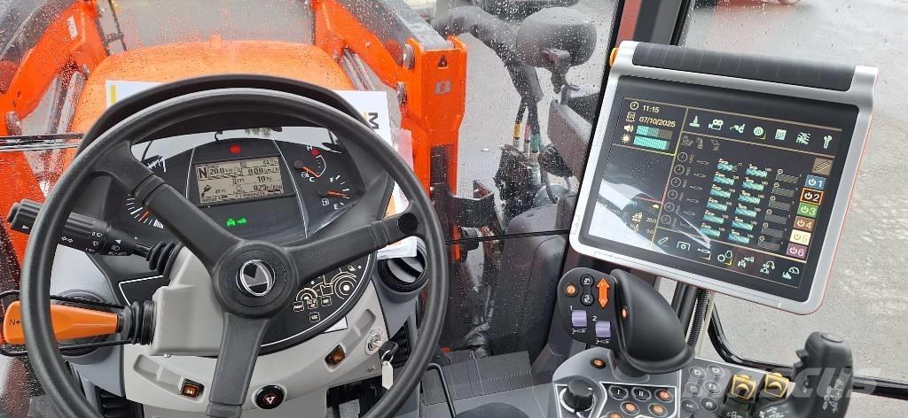 Kubota M 7153 Traktory