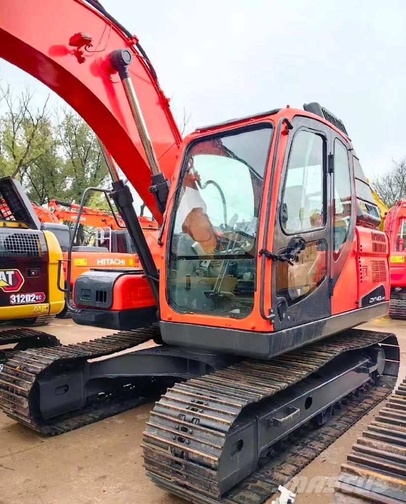 Doosan DX 140 Pásová rýpadla
