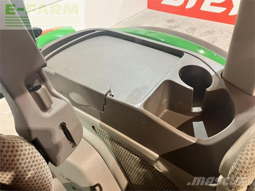 John Deere 5115r Traktory