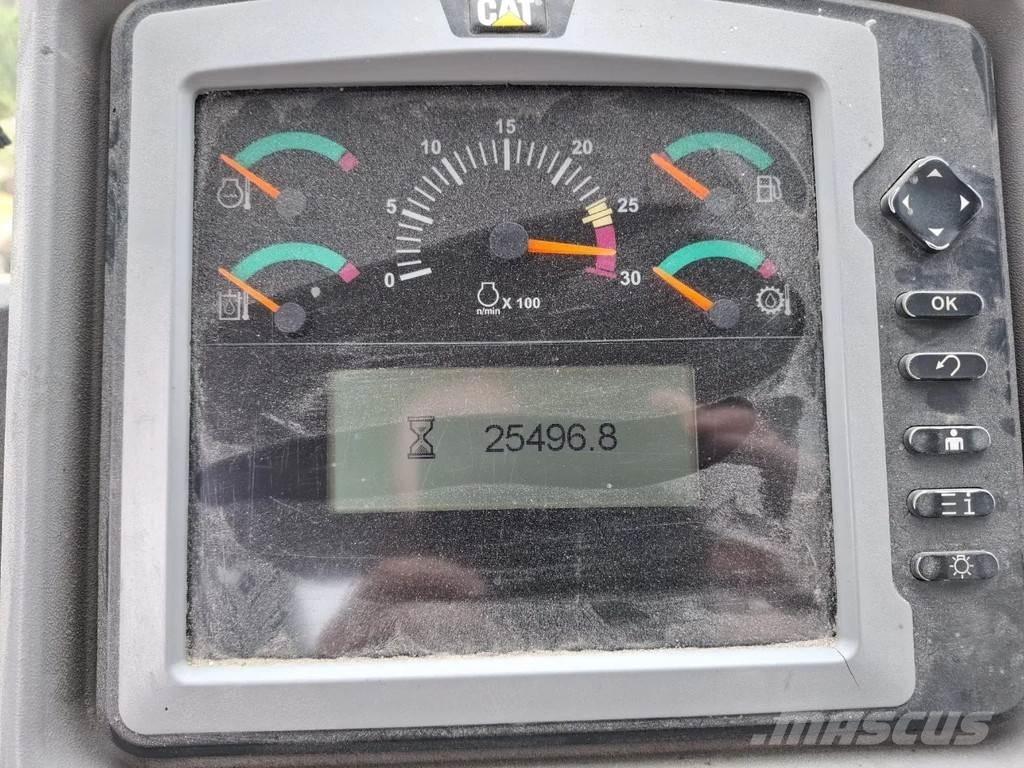 CAT 972k Kolové nakladače