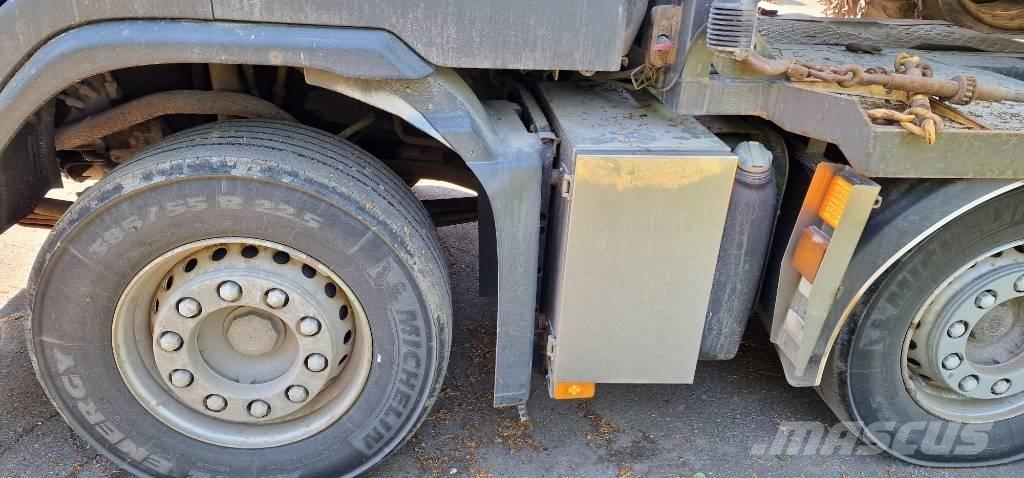 Volvo FM 13 Nákladní automobily pro přepravu lesních strojů
