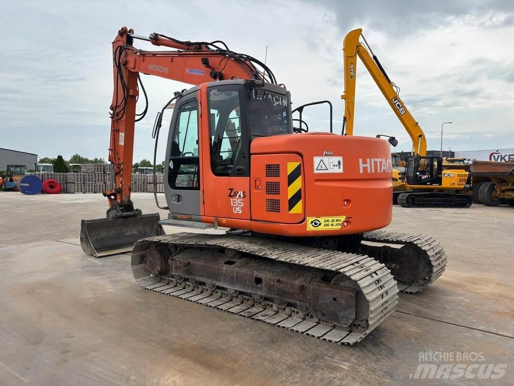 Hitachi ZX135US Speciální bagry