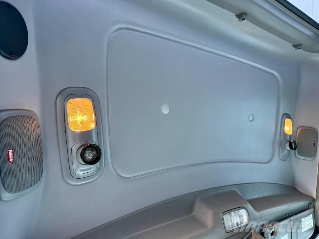 Peterbilt 389 Tahače