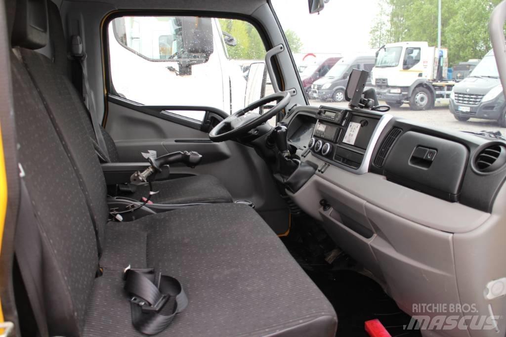 Fuso Canter 3.0 Hákový nosič kontejnerů