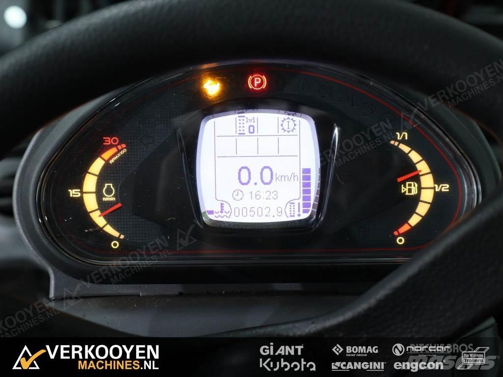 GiANT G5000 Kolové nakladače