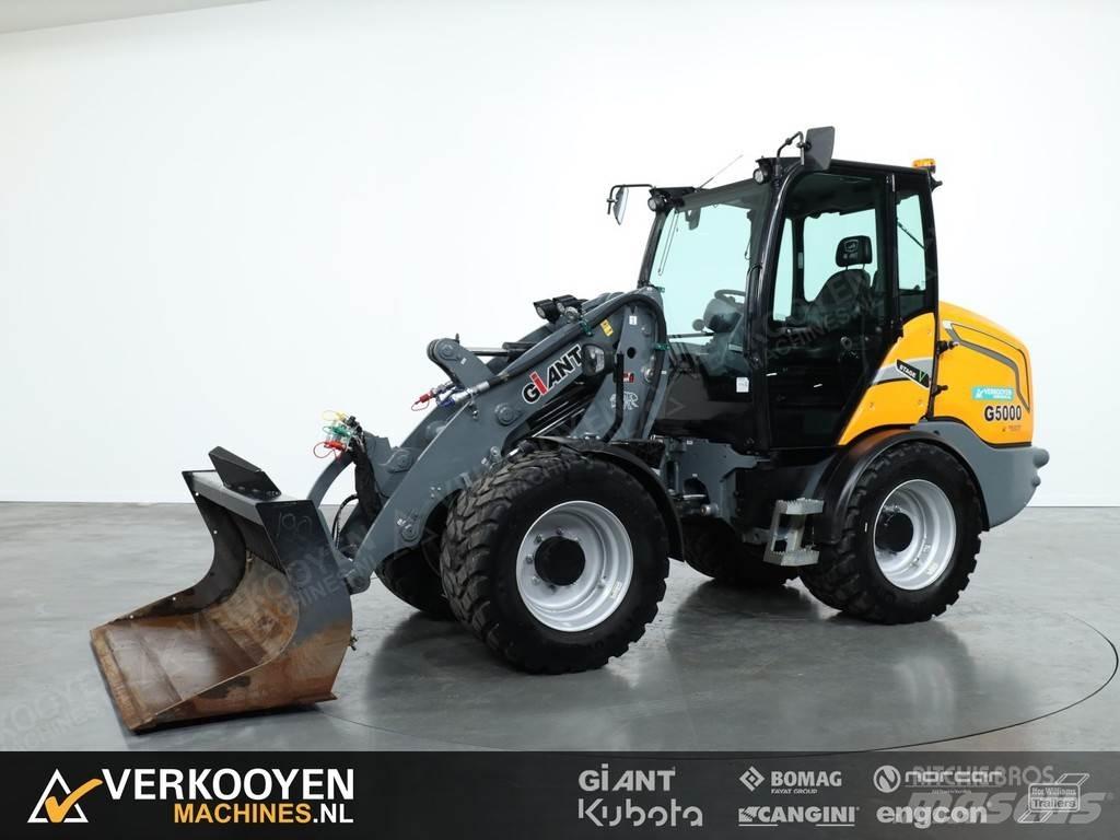GiANT G5000 Kolové nakladače