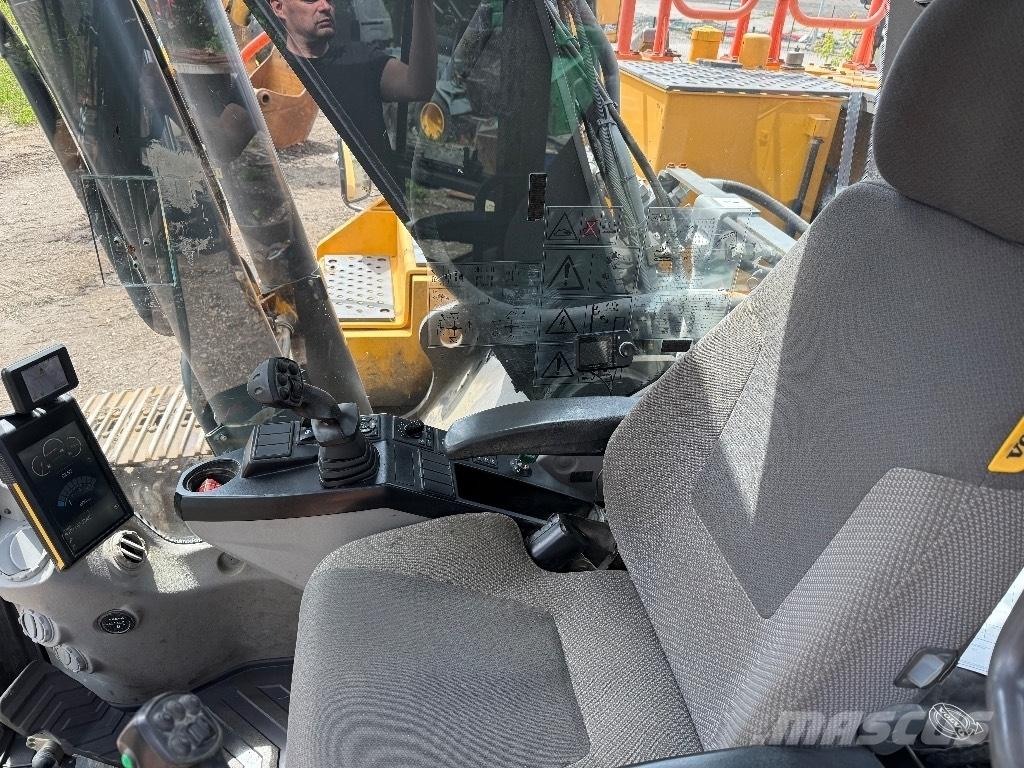 Volvo EC 250 E Pásová rýpadla