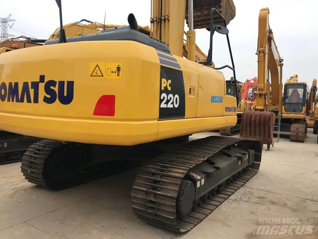 Komatsu PC 220-8 Pásová rýpadla