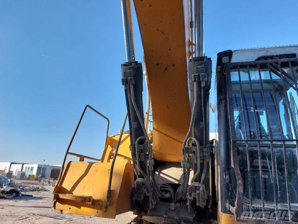 Liebherr R 946 Pásová rýpadla