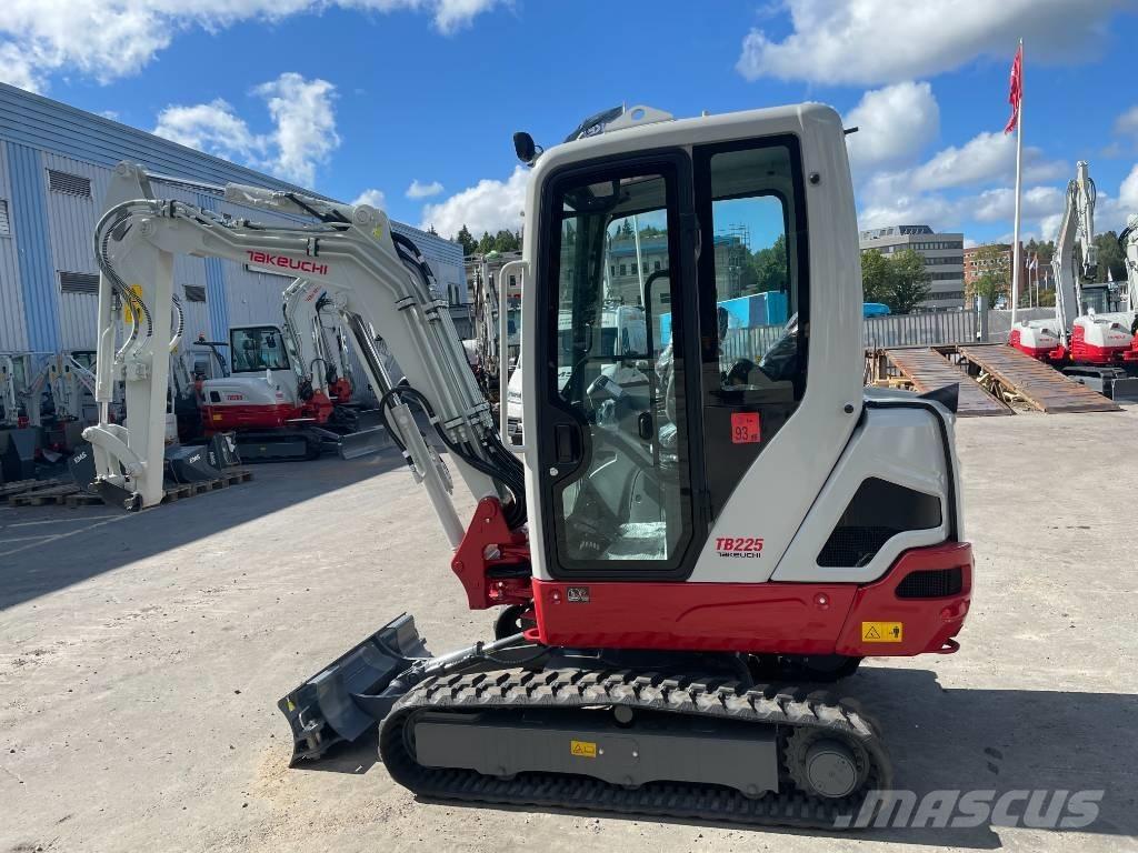 Takeuchi TB 225 Mini rýpadla < 7t