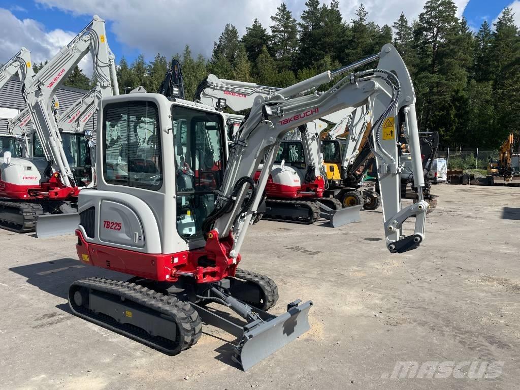 Takeuchi TB 225 Mini rýpadla < 7t