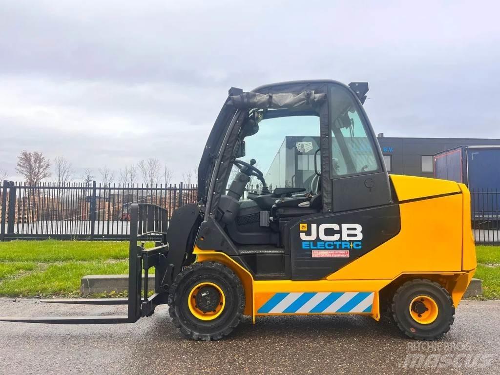 JCB TLT30-19E Teleskopické kolové nakladače