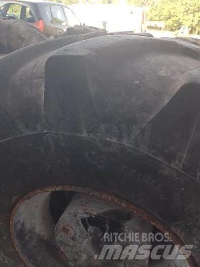 Michelin 18R19.5XF Pneumatiky, kola a ráfky