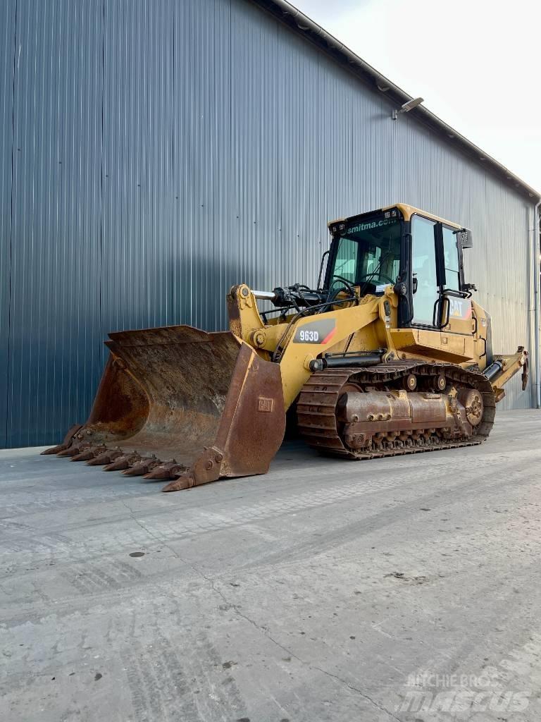 CAT 963D Pásové nakladače