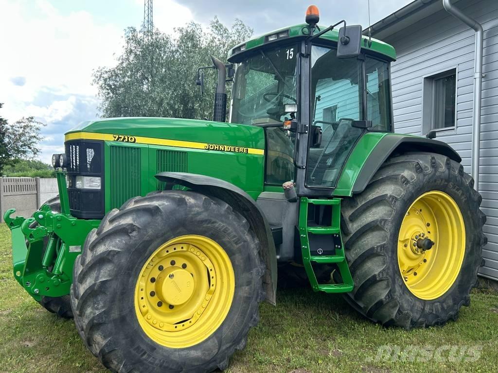 John Deere 7710 PQ Traktory