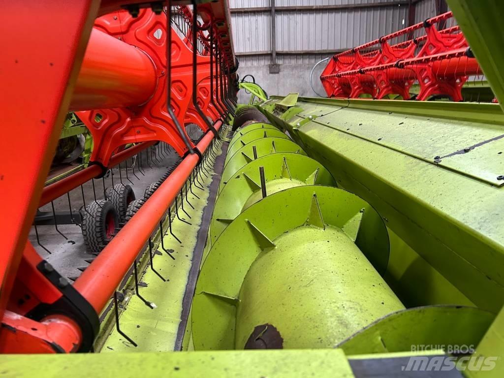 CLAAS Lexion 670 Sklízecí mlátičky