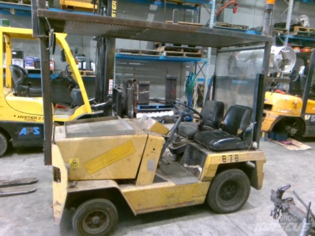 Toyota 2TG10 Vlečné vozíky