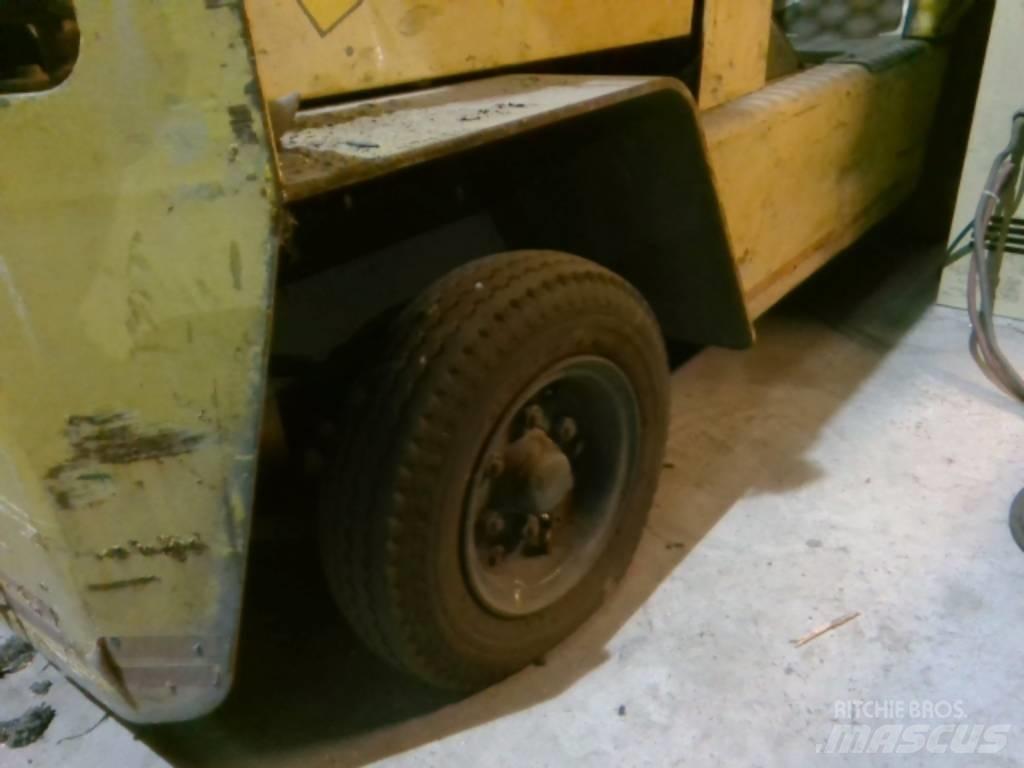 Toyota 2TG10 Vlečné vozíky