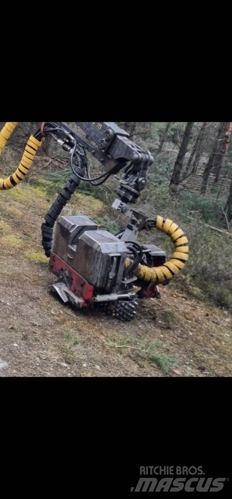 Log Max 928 Těžební hlavy