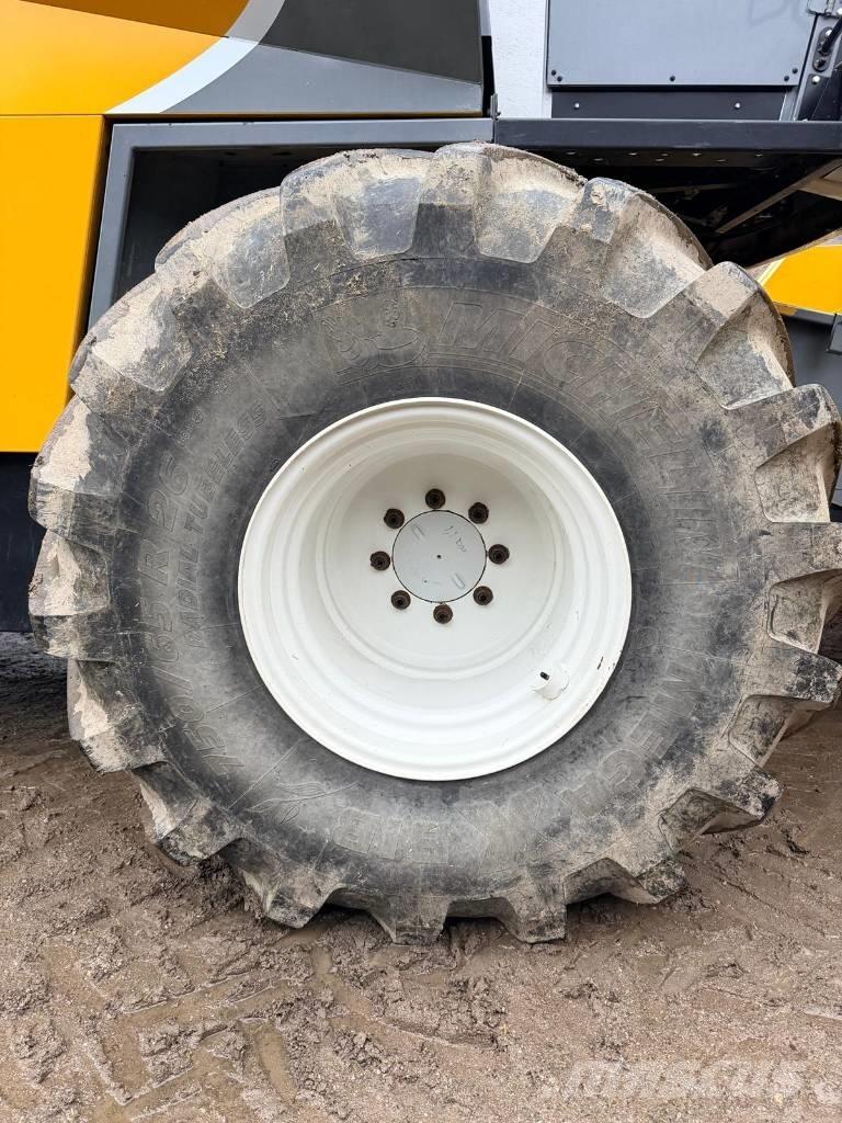 Sampo-Rosenlew 2065 Sklízecí mlátičky