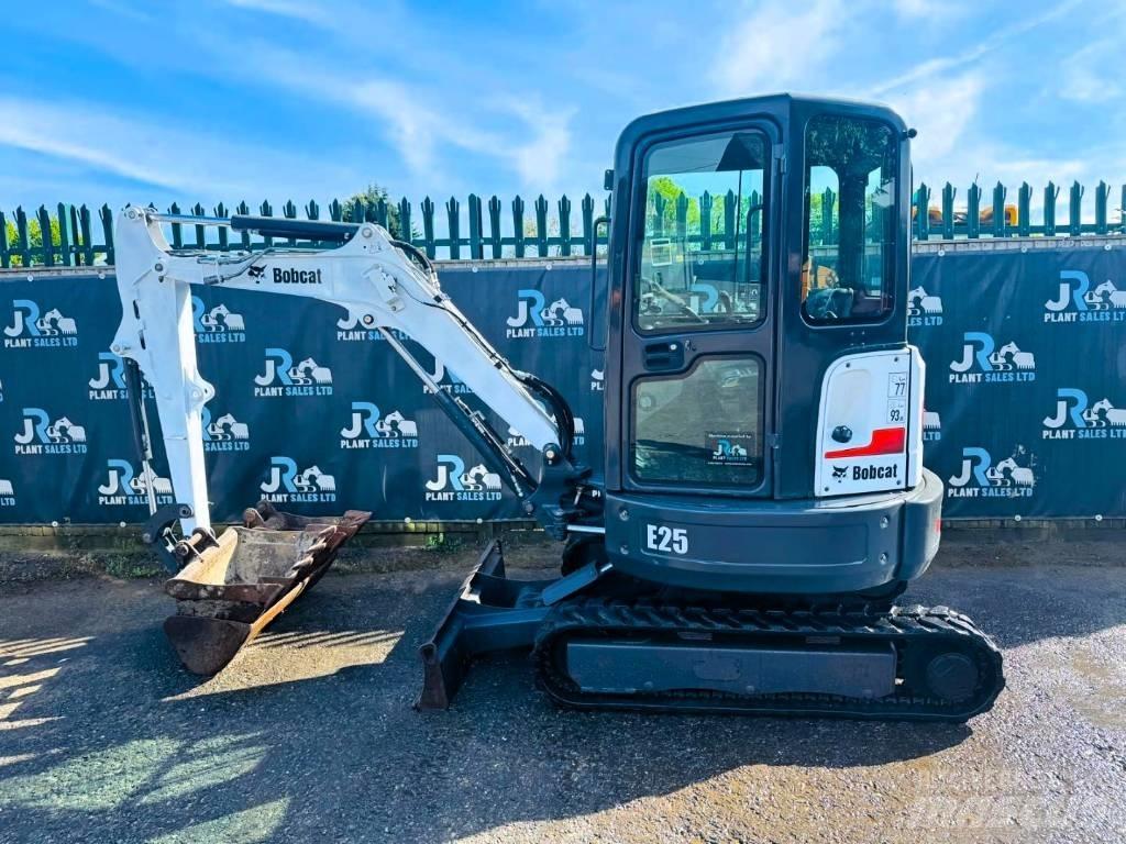 Bobcat E 25 Mini rýpadla < 7t