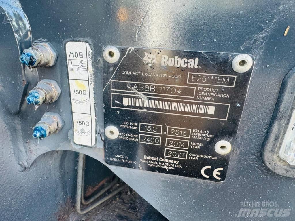 Bobcat E 25 Mini rýpadla < 7t