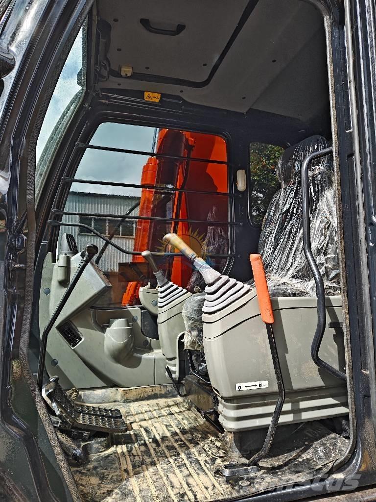 Hitachi ZX 130 Pásová rýpadla