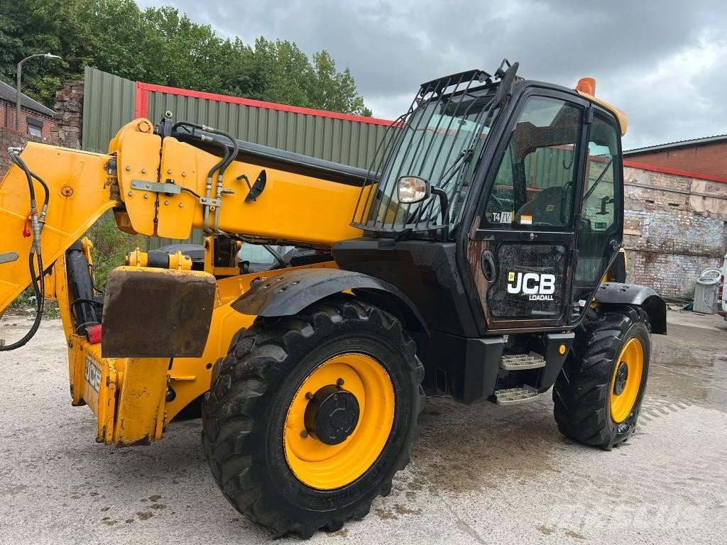 JCB 535-125 Hiviz Teleskopické manipulátory