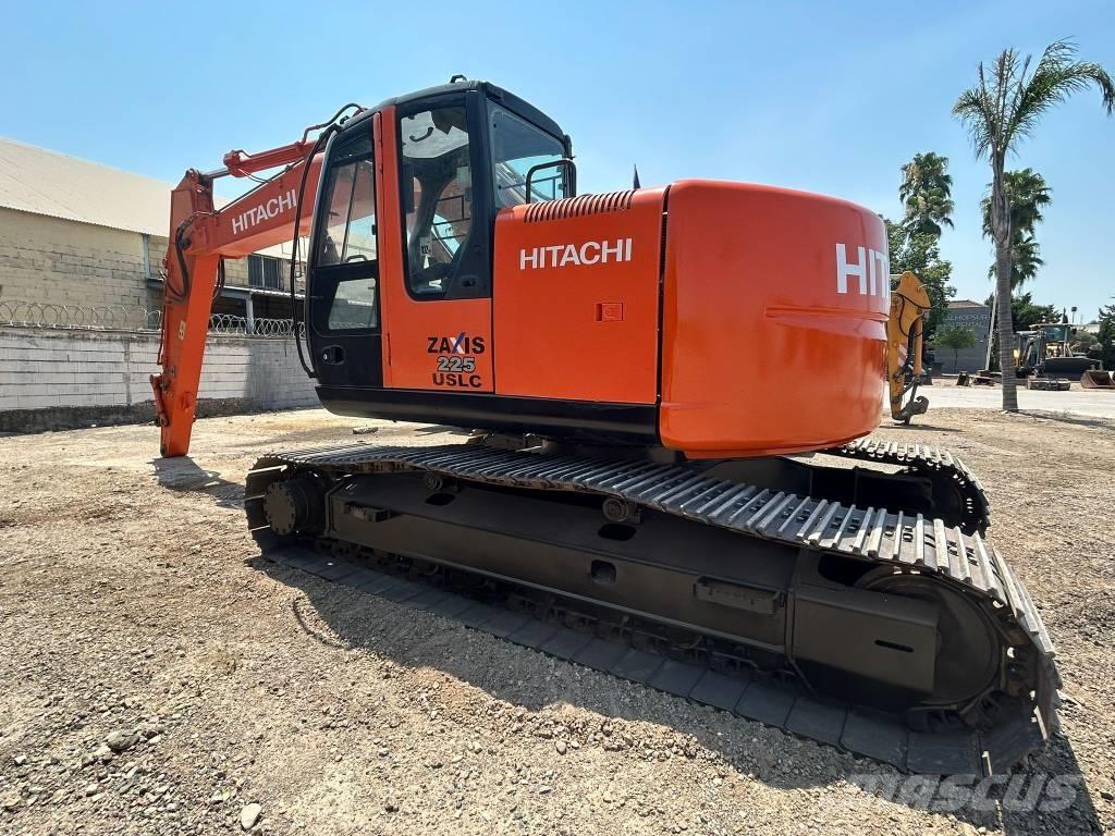 Hitachi ZX 225 Pásová rýpadla