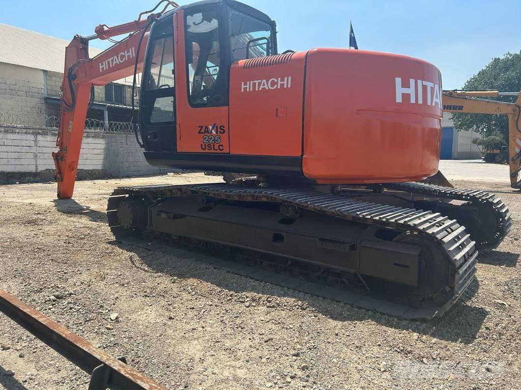 Hitachi ZX 225 Pásová rýpadla