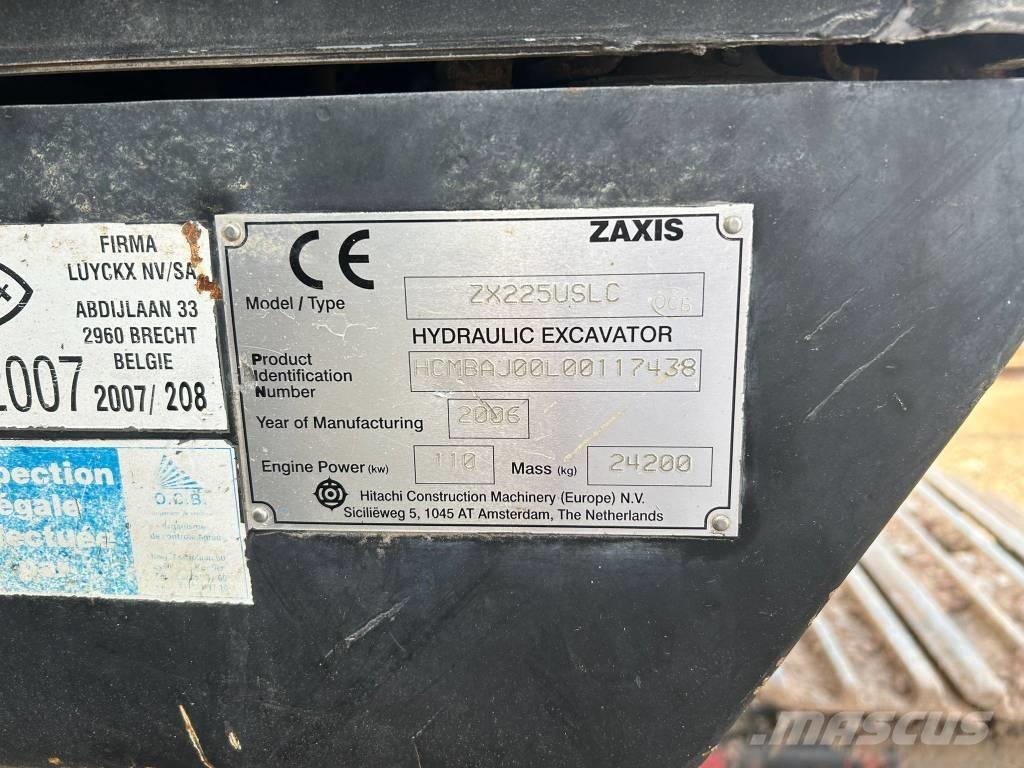 Hitachi ZX 225 Pásová rýpadla