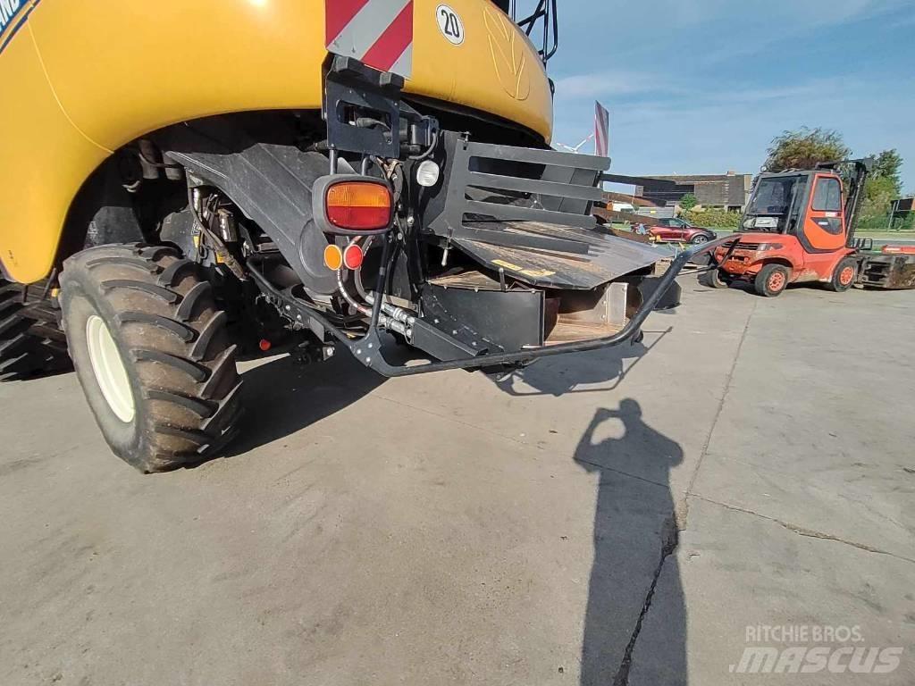 New Holland CR 9090 Sklízecí mlátičky