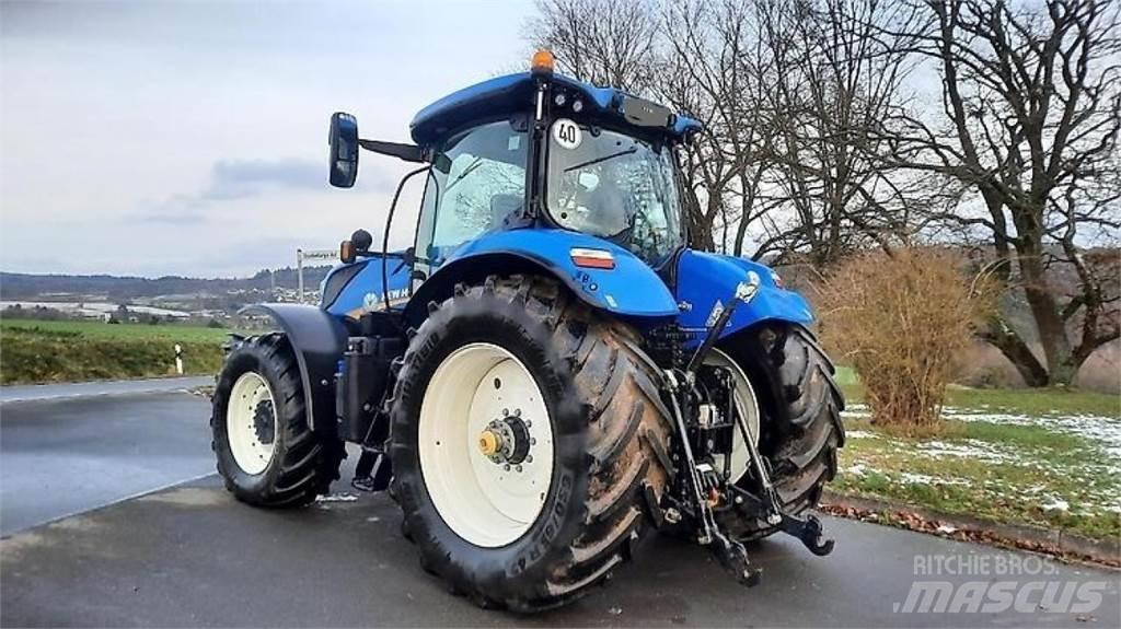 New Holland T7.260 Traktory