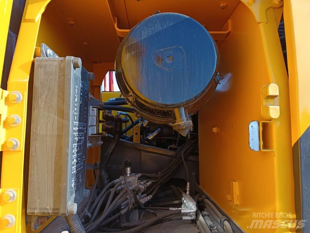 Volvo EC 250 Pásová rýpadla