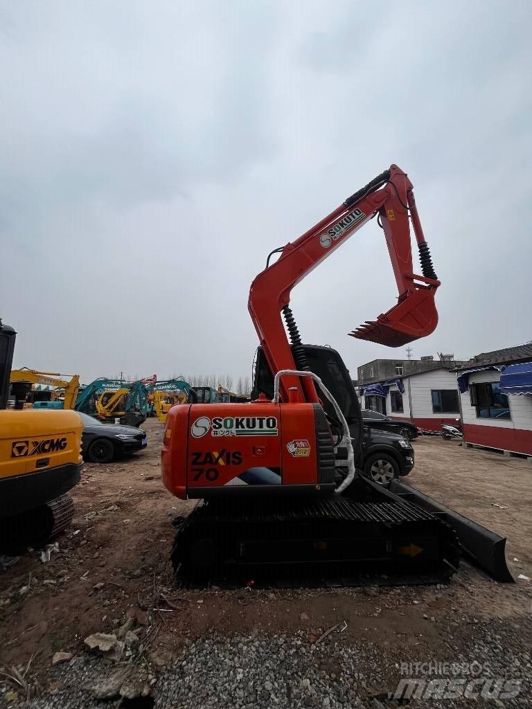Hitachi ZX 70 Midi rýpadla 7t - 12t