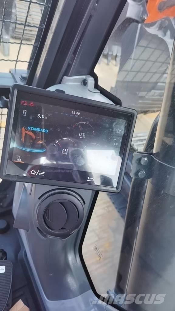 Develon DX 360LCA-7B Pásová rýpadla