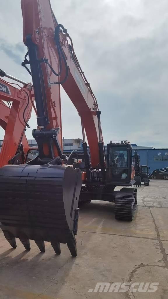 Develon DX 360LCA-7B Pásová rýpadla