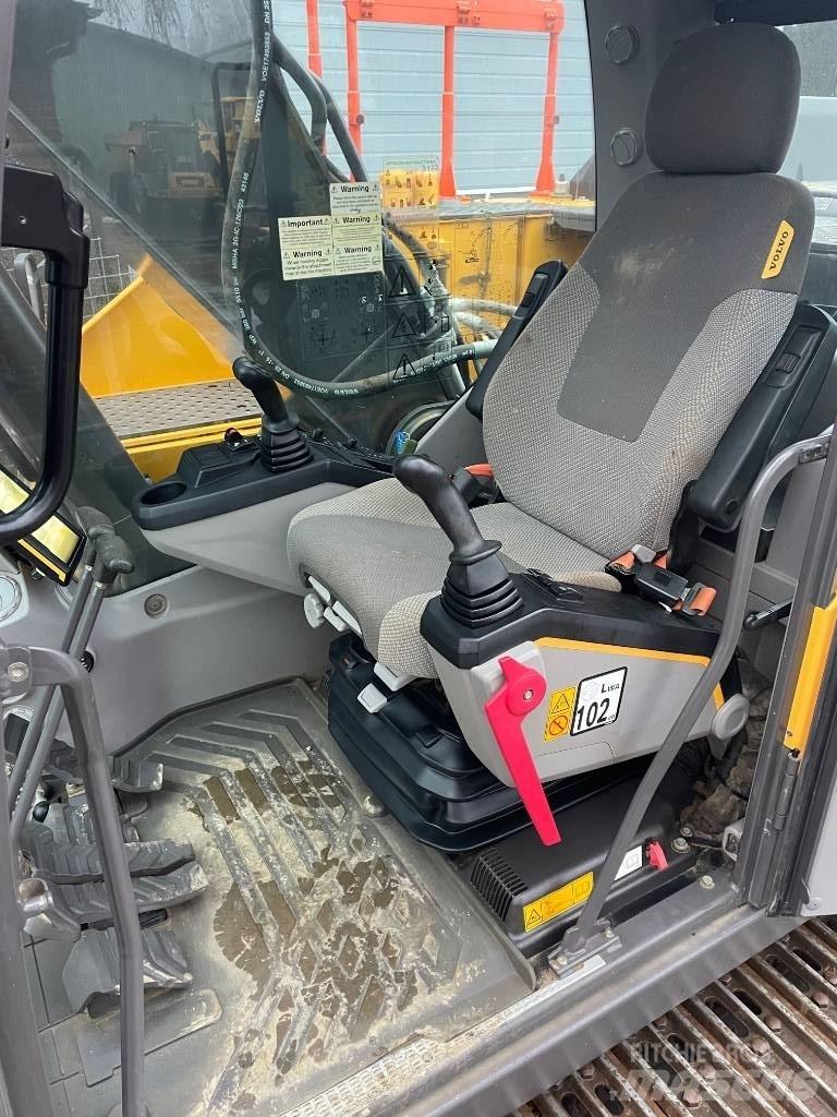 Volvo EC220E Pásová rýpadla
