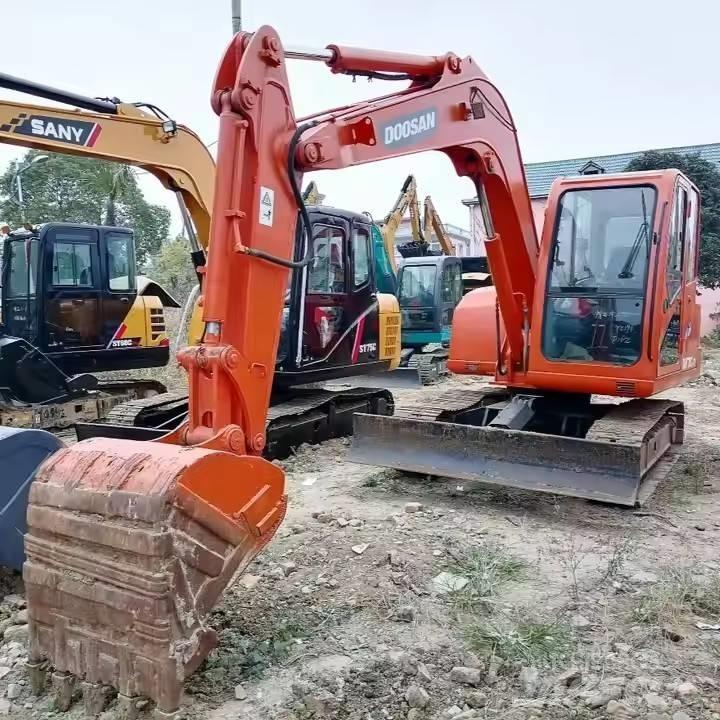 Doosan DH70-7 Pásová rýpadla